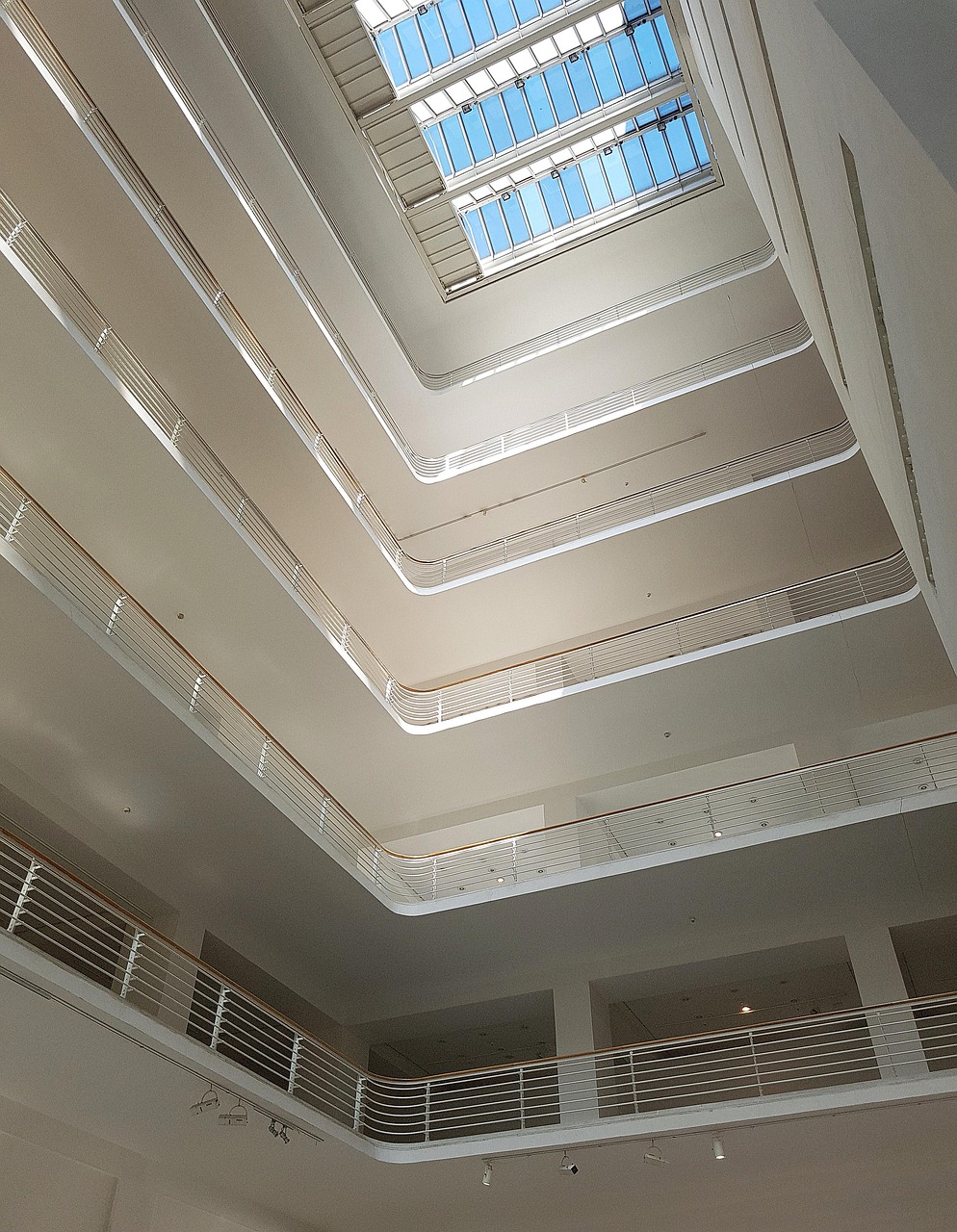 Installer un puits de lumière ou velux